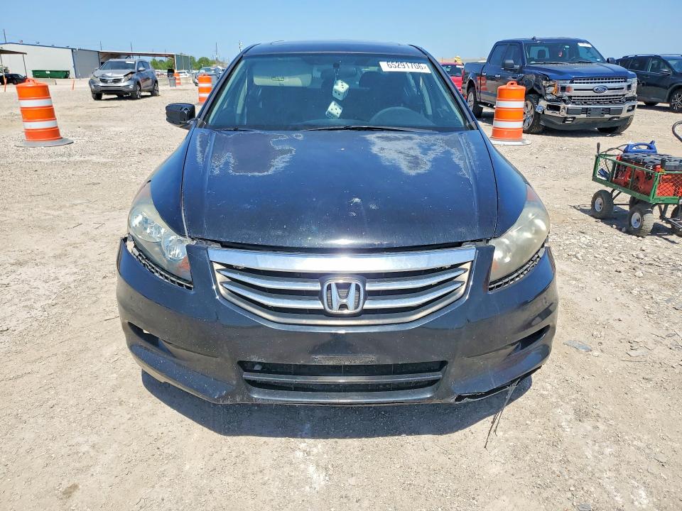 65291706 :رقم المزاد ، 1HGCP2F72BA068002 vin ، 2011 Honda Accord مزاد بيع