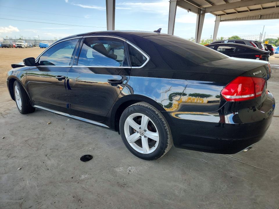 66238256 :رقم المزاد ، 1VWAT7A38FC110554 vin ، 2015 Volkswagen Passat مزاد بيع