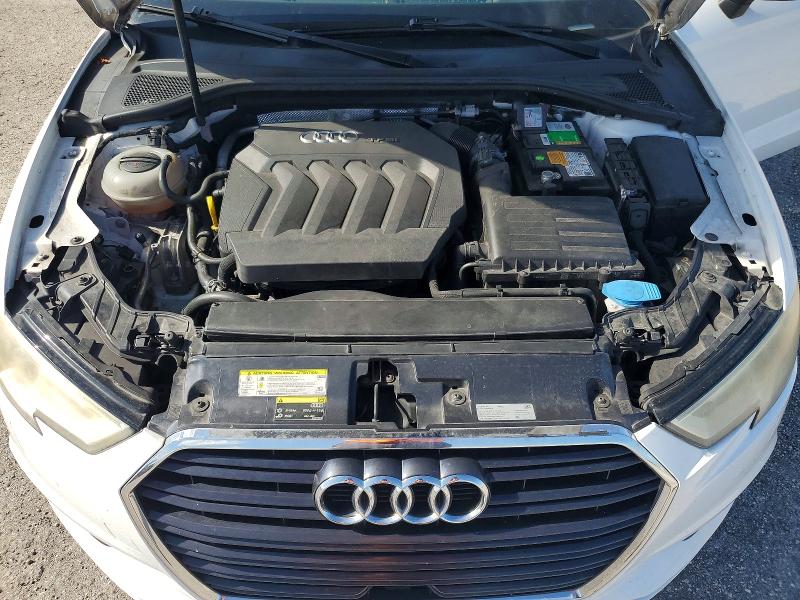 Продаж на аукціоні авто 2017 Audi A3, vin: WAUAUGFF8H1027091, номер лоту: 64673426