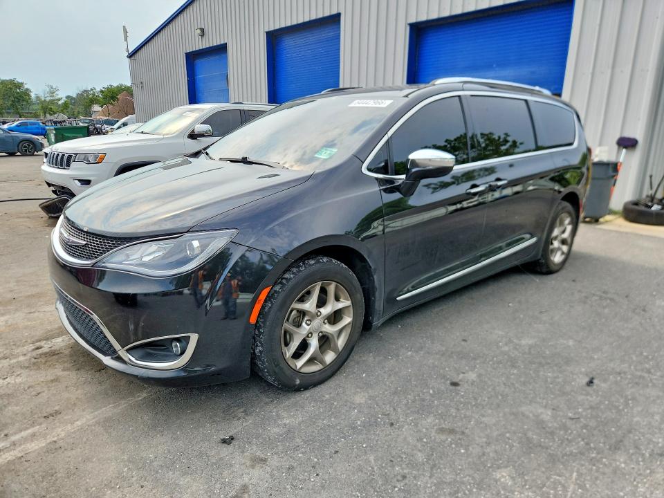 64447966 :رقم المزاد ، 2C4RC1GG0JR273986 vin ، 2018 Chrysler Pacifica مزاد بيع