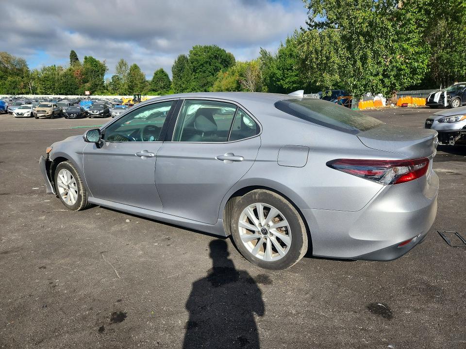 Продажа на аукционе авто 2022 Toyota Camry, vin: 4T1C11AK7NU629539, номер лота: 63258996
