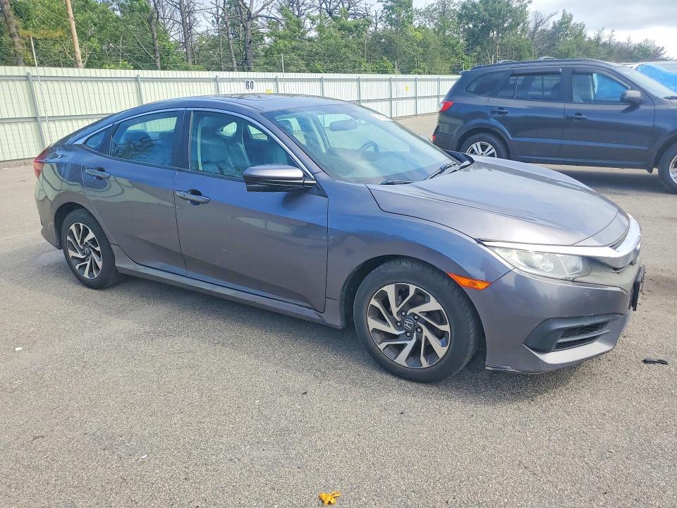 62882626 :رقم المزاد ، 19XFC2F71GE239785 vin ، 2016 Honda Civic مزاد بيع