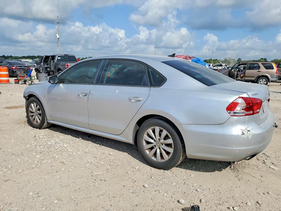 Продажа на аукционе авто 2015 Volkswagen Passat, vin: 1VWAT7A31FC002731, номер лота: 63746796