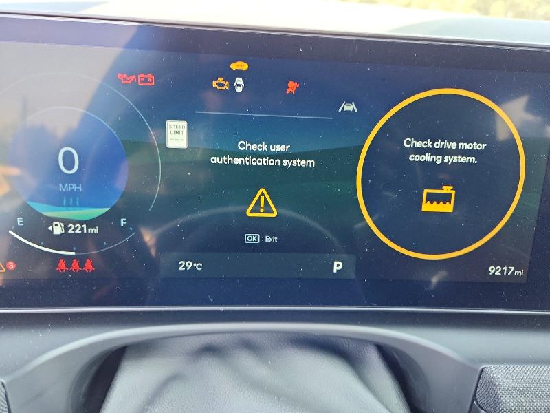 65389636 :رقم المزاد ، KM8JEDD15SU374112 vin ، 2025 Hyundai Tucson مزاد بيع
