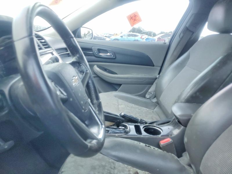 63300346 :رقم المزاد ، 1G11D5SL4FU145887 vin ، 2015 Chevrolet Malibu مزاد بيع