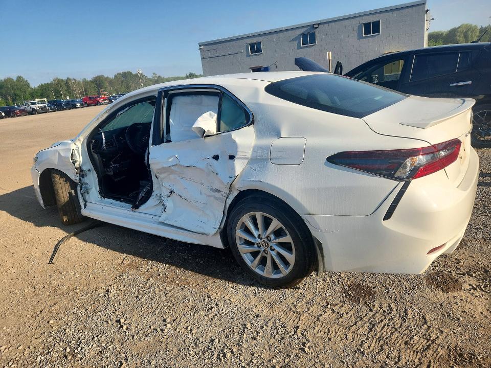 Продаж на аукціоні авто 2024 Toyota Camry, vin: 4T1G11AK2RU217844, номер лоту: 63516036