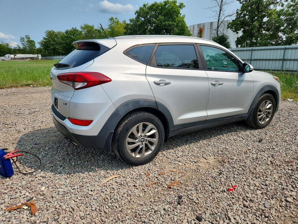 Aukcja sprzedaży 2016 Hyundai Tucson, vin: KM8J33A22GU164927, numer aukcji: 64697176