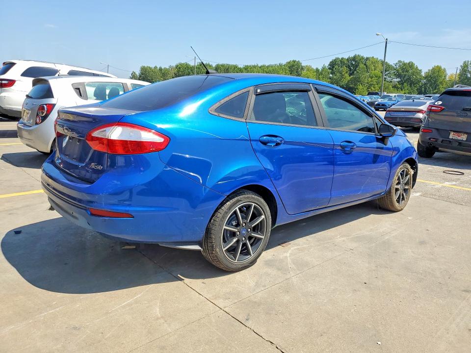 66564976 :رقم المزاد ، 3FADP4BJ6JM126264 vin ، 2018 Ford Fiesta مزاد بيع