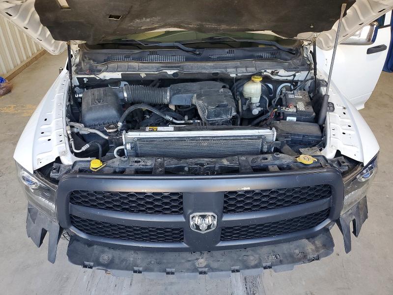 66622806 :رقم المزاد ، 1C6RR7FG5JS160060 vin ، 2018 Ram 1500 مزاد بيع