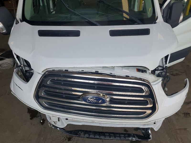64295726 :رقم المزاد ، 1FDZK1CM0FKA16472 vin ، 2015 Ford Transit مزاد بيع