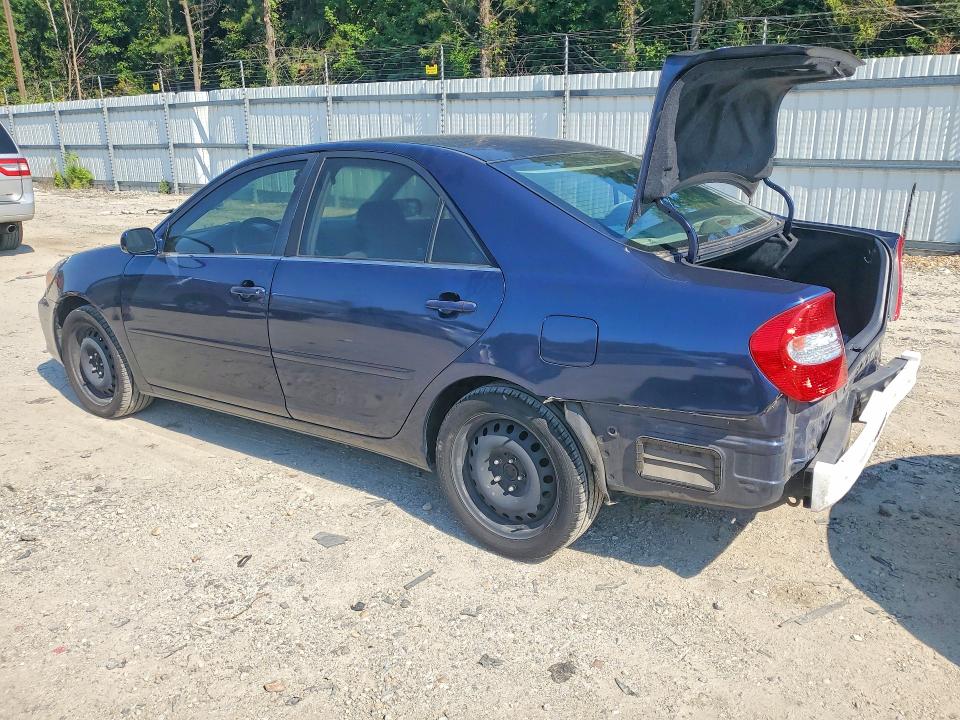 2004 Toyota Camry მანქანა იყიდება აუქციონზე, vin: JTDBE32KX40268473, აუქციონის ნომერი: 64654006