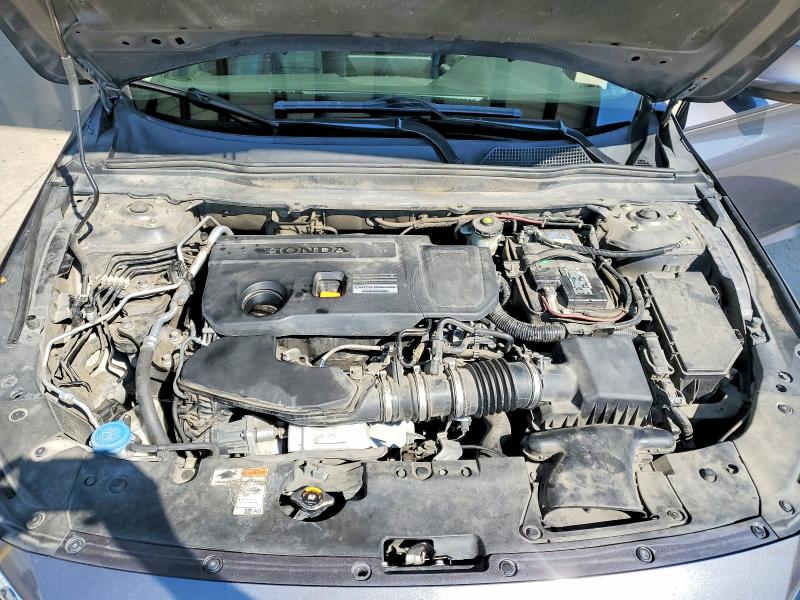 66077606 :رقم المزاد ، 1HGCV2F54JA039040 vin ، 2018 Honda Accord مزاد بيع