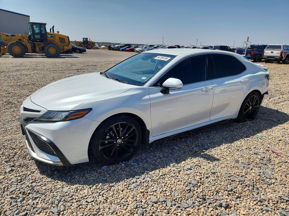 64799126 :رقم المزاد ، 4T1K61AK5PU097207 vin ، 2023 Toyota Camry مزاد بيع