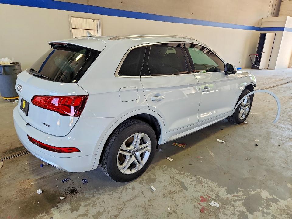 2019 Audi Q5 მანქანა იყიდება აუქციონზე, vin: WA1ANAFY4K2136142, აუქციონის ნომერი: 63298436