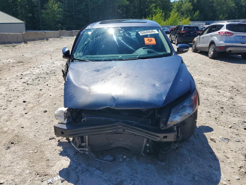 2015 Volkswagen Passat მანქანა იყიდება აუქციონზე, vin: 1VWBT7A37FC075011, აუქციონის ნომერი: 63640646