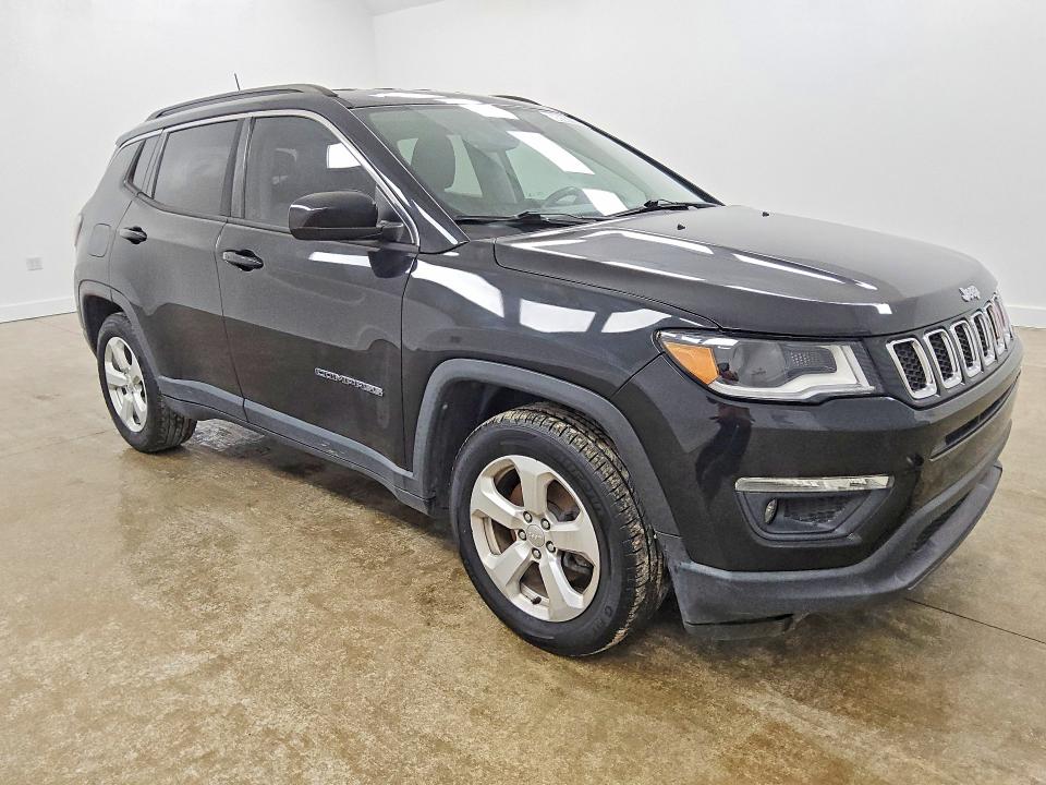60581186 :رقم المزاد ، 3C4NJCBB4KT616356 vin ، 2019 Jeep Compass مزاد بيع
