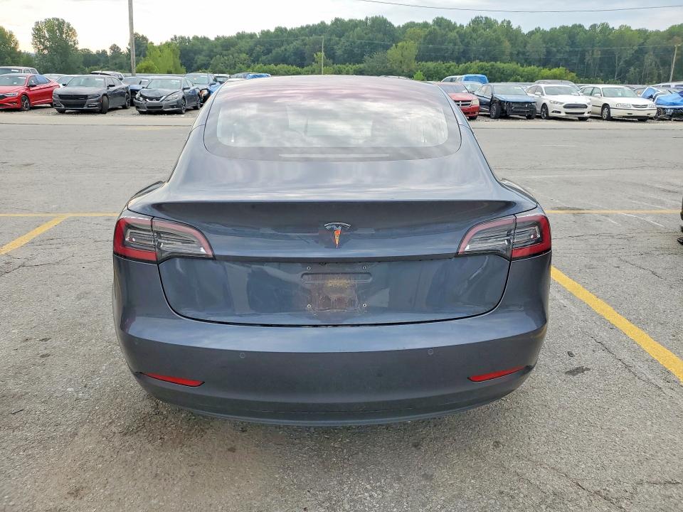 2018 Tesla Model 3 მანქანა იყიდება აუქციონზე, vin: 5YJ3E1EA2JF036541, აუქციონის ნომერი: 65411176