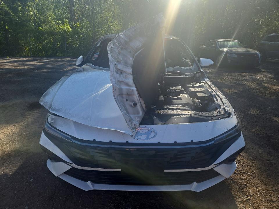 65622436 :رقم المزاد ، KMHLN4DG0SU030250 vin ، 2025 Hyundai Elantra مزاد بيع