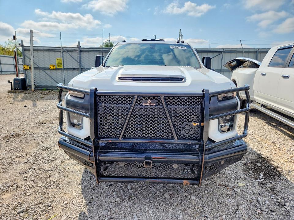 65500176 :رقم المزاد ، 1GB4WREY3NF344952 vin ، 2022 Chevrolet Silverado مزاد بيع