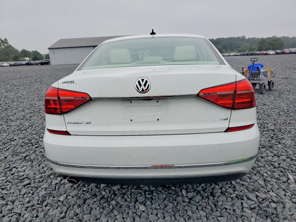 63530046 :رقم المزاد ، 1VWBT7A33GC061334 vin ، 2016 Volkswagen Passat مزاد بيع
