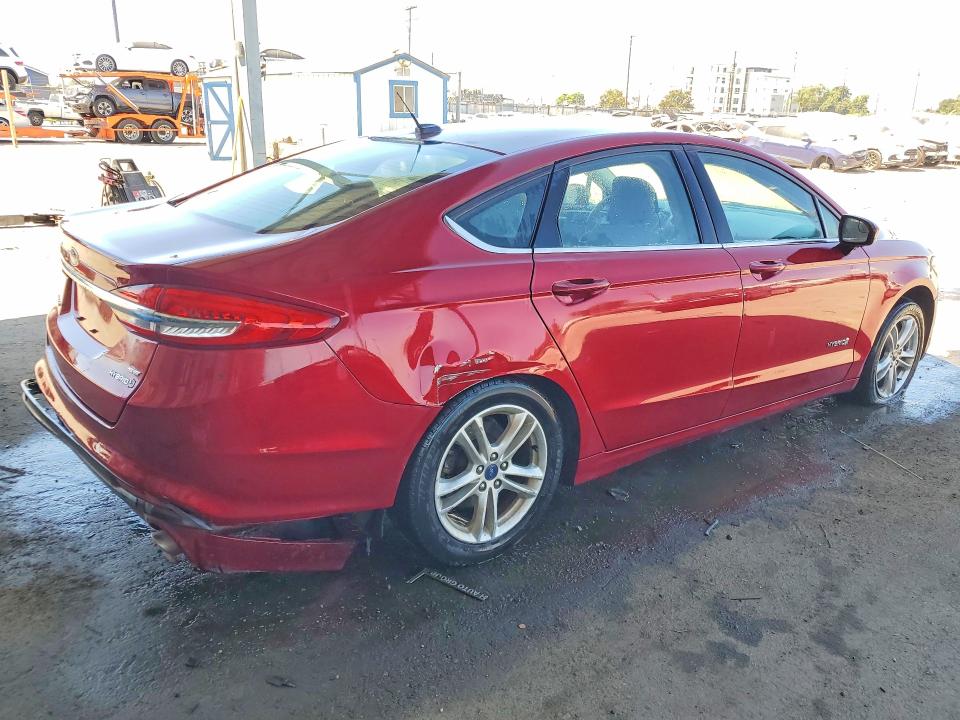 Продажа на аукционе авто 2018 Ford Fusion, vin: 3FA6P0LUXJR198341, номер лота: 57530796