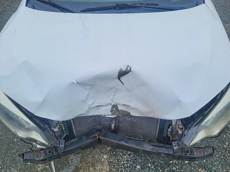 64722236 :رقم المزاد ، 2T1BURHE0FC472201 vin ، 2015 Toyota Corolla مزاد بيع
