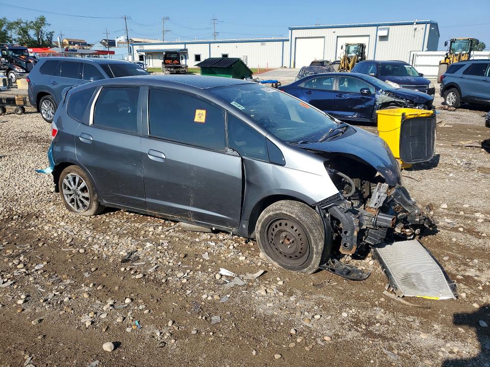 Продажа на аукционе авто 2013 Honda Fit, vin: JHMGE8H6XDC015695, номер лота: 63844616