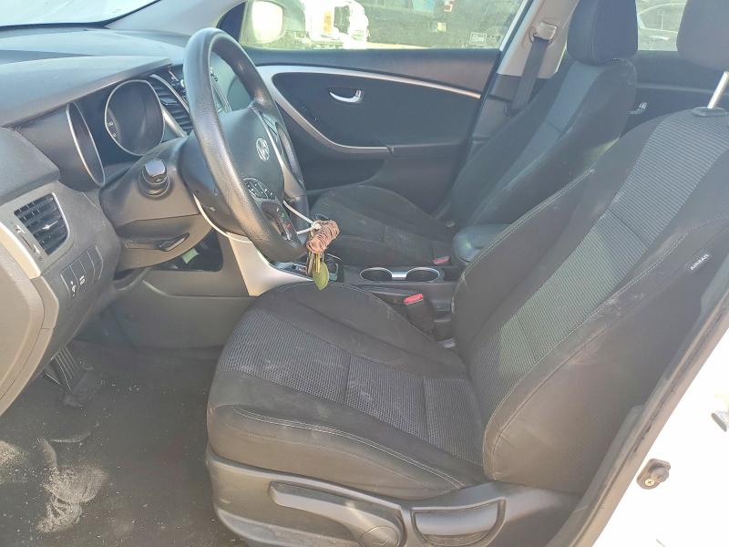 2017 Hyundai Elantra Gt მანქანა იყიდება აუქციონზე, vin: KMHD35LH4HU380743, აუქციონის ნომერი: 65903526