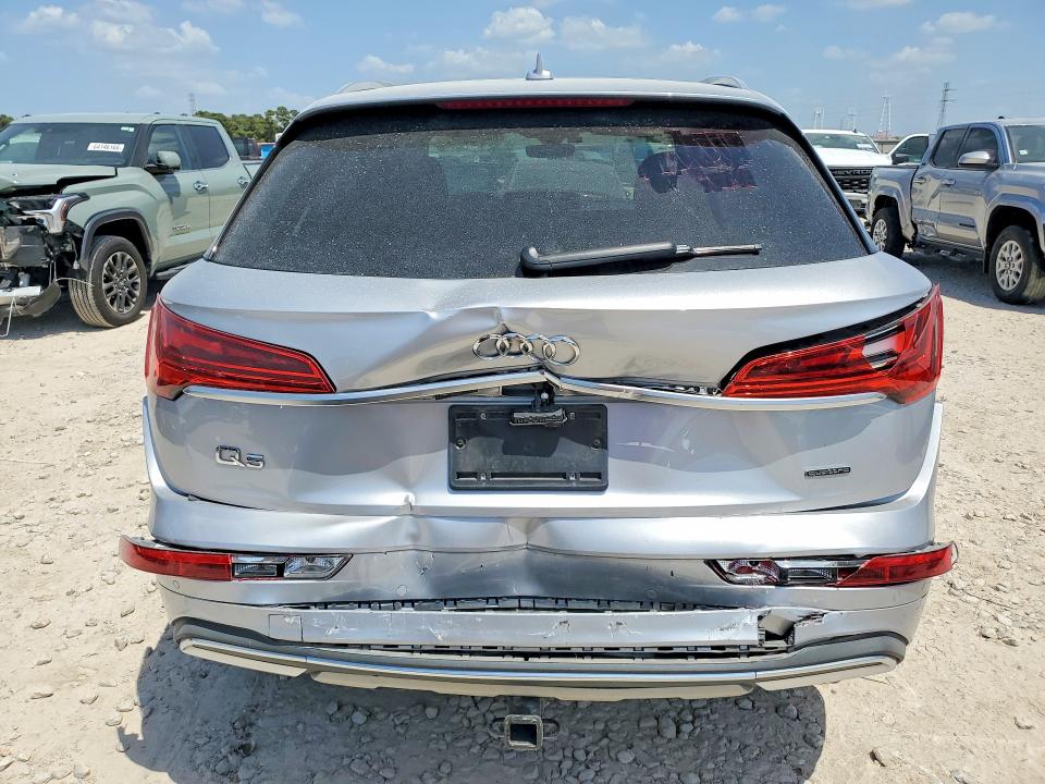 65360856 :رقم المزاد ، WA1BBAFY4N2130083 vin ، 2022 Audi Q5 مزاد بيع