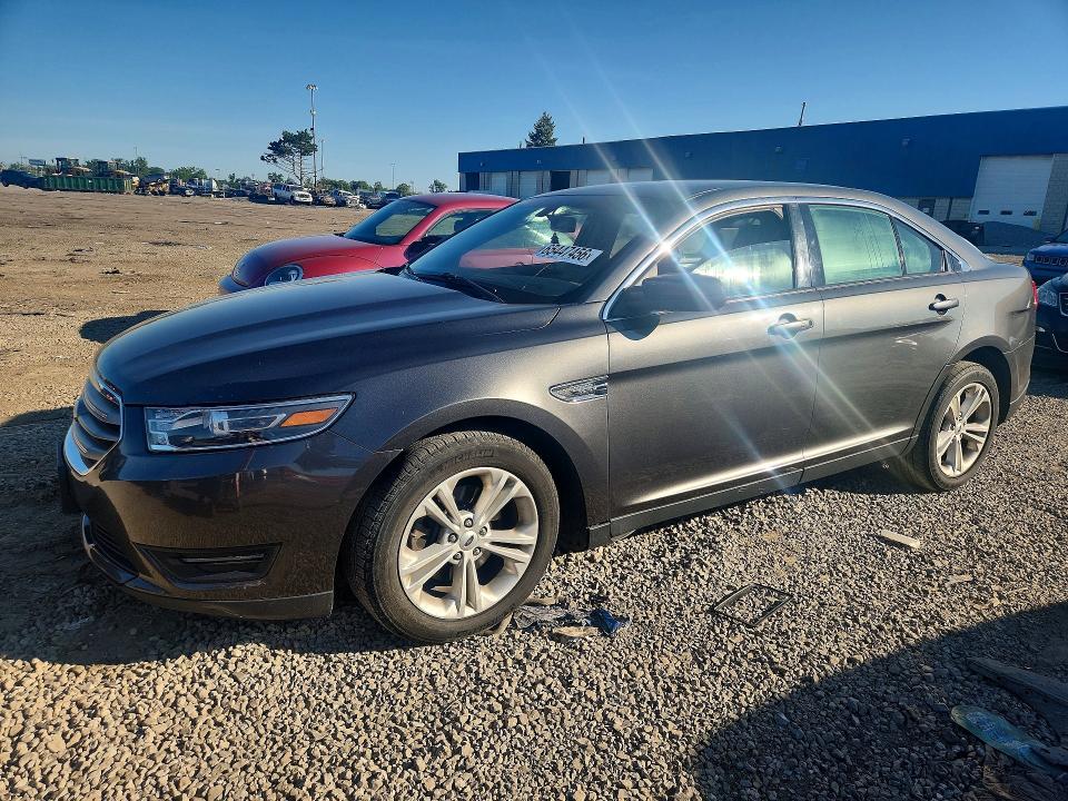 65447456 :رقم المزاد ، 1FAHP2E88JG126033 vin ، 2018 Ford Taurus مزاد بيع
