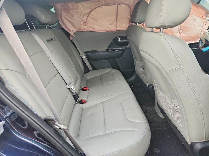 65354056 :رقم المزاد ، KNDCE3LC7H5047742 vin ، 2017 Kia Niro مزاد بيع