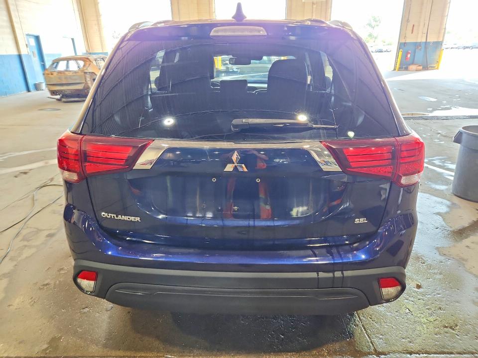 2020 Mitsubishi Outlander მანქანა იყიდება აუქციონზე, vin: JA4AD3A34LZ043124, აუქციონის ნომერი: 64343076