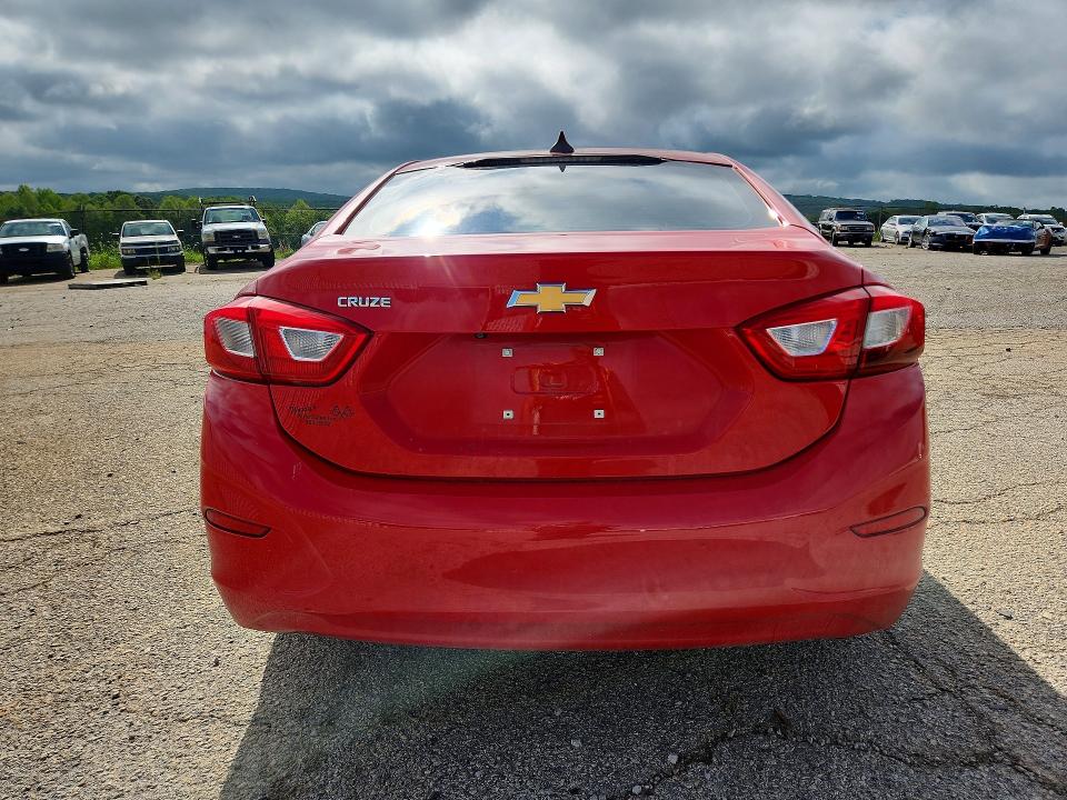 63560406 :رقم المزاد ، 1G1BC5SM9H7122185 vin ، 2017 Chevrolet Cruze مزاد بيع