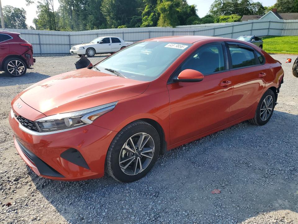 64919856 :رقم المزاد ، 3KPF24AD8NE448112 vin ، 2022 Kia Forte مزاد بيع