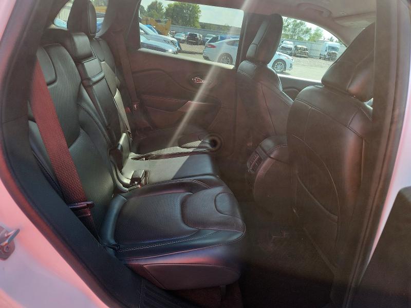 Продажа на аукционе авто 2019 Jeep Cherokee, vin: 1C4PJMDN1KD180707, номер лота: 65748016