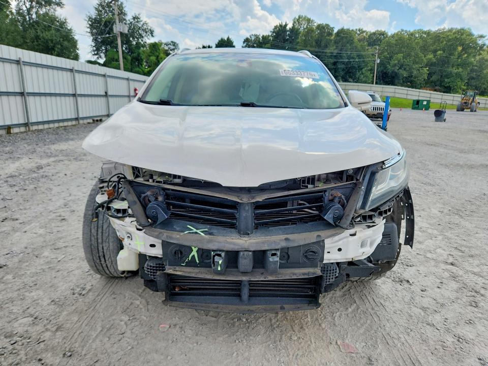 Продажа на аукционе авто 2017 Lincoln Mkc, vin: 5LMCJ3C93HUL01977, номер лота: 66333776