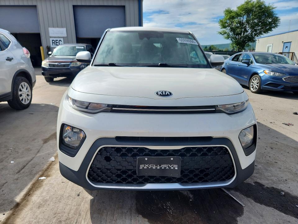 2020 Kia Soul მანქანა იყიდება აუქციონზე, vin: KNDJ23AU6L7000890, აუქციონის ნომერი: 60998066