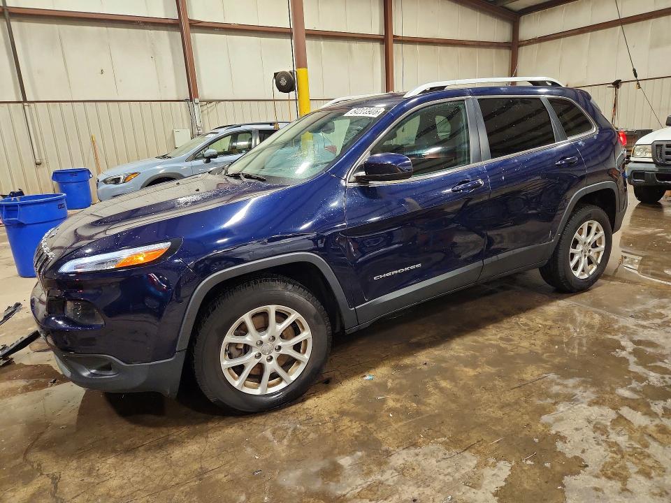 64223906 :رقم المزاد ، 1C4PJMCS6FW505630 vin ، 2015 Jeep Cherokee مزاد بيع