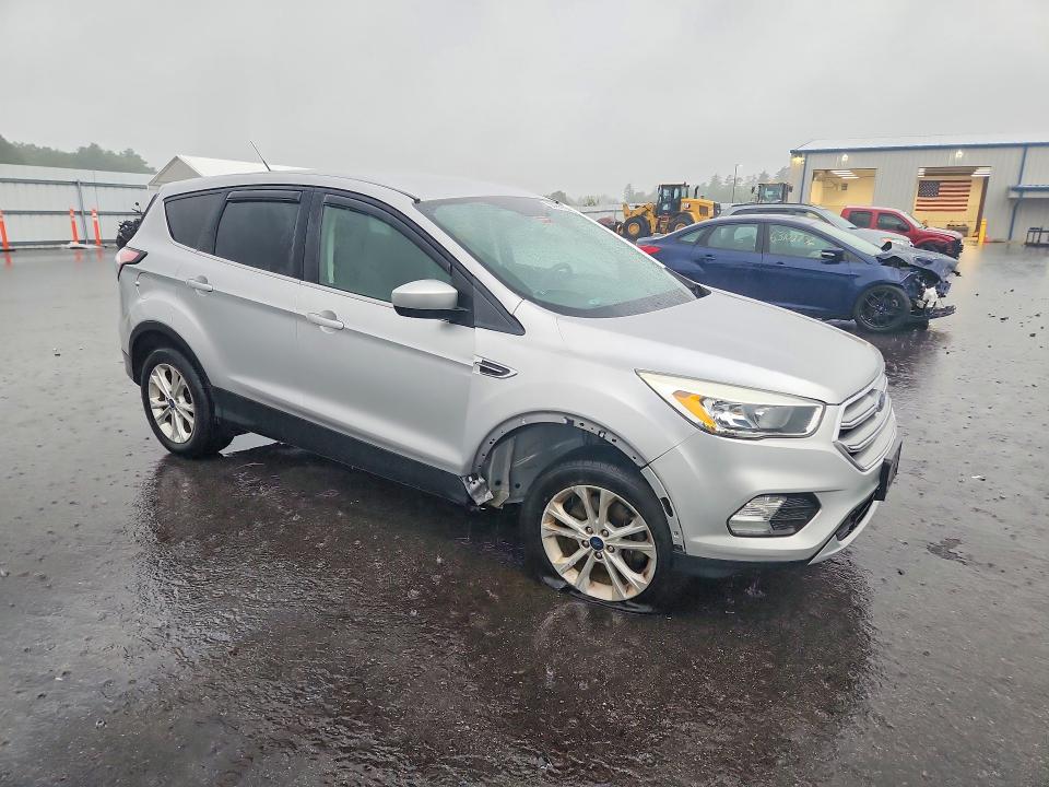 62855156 :رقم المزاد ، 1FMCU9GD9HUD98744 vin ، 2017 Ford Escape مزاد بيع