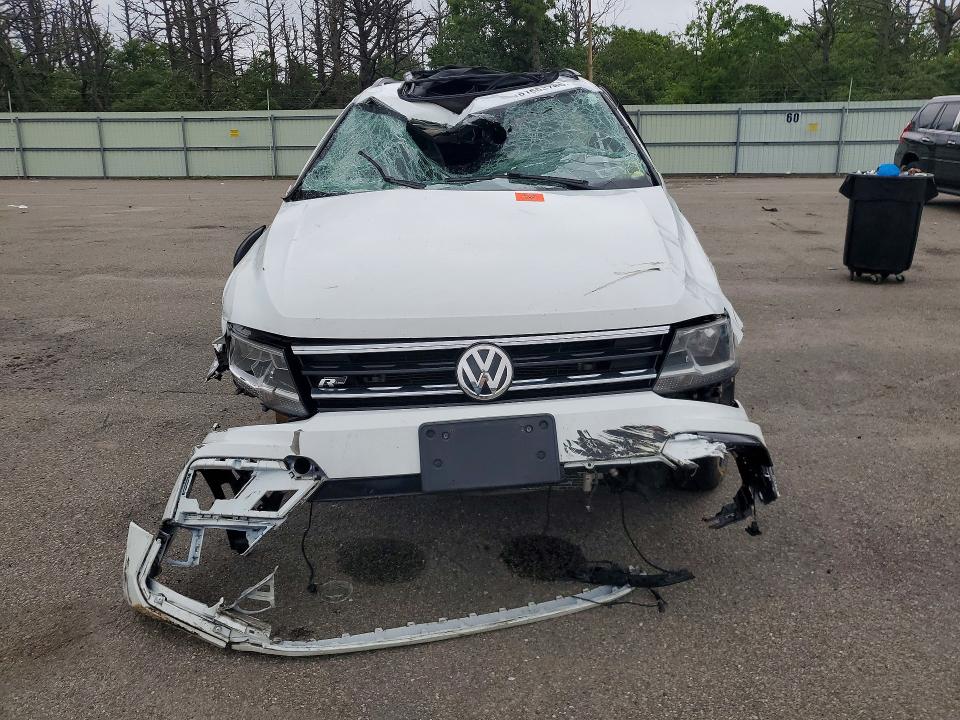 Продаж на аукціоні авто 2020 Volkswagen Tiguan, vin: 3VV2B7AXXLM113982, номер лоту: 61683786