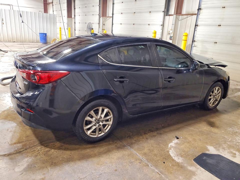 66524386 :رقم المزاد ، JM1BM1W70F1227070 vin ، 2015 Mazda 3 مزاد بيع