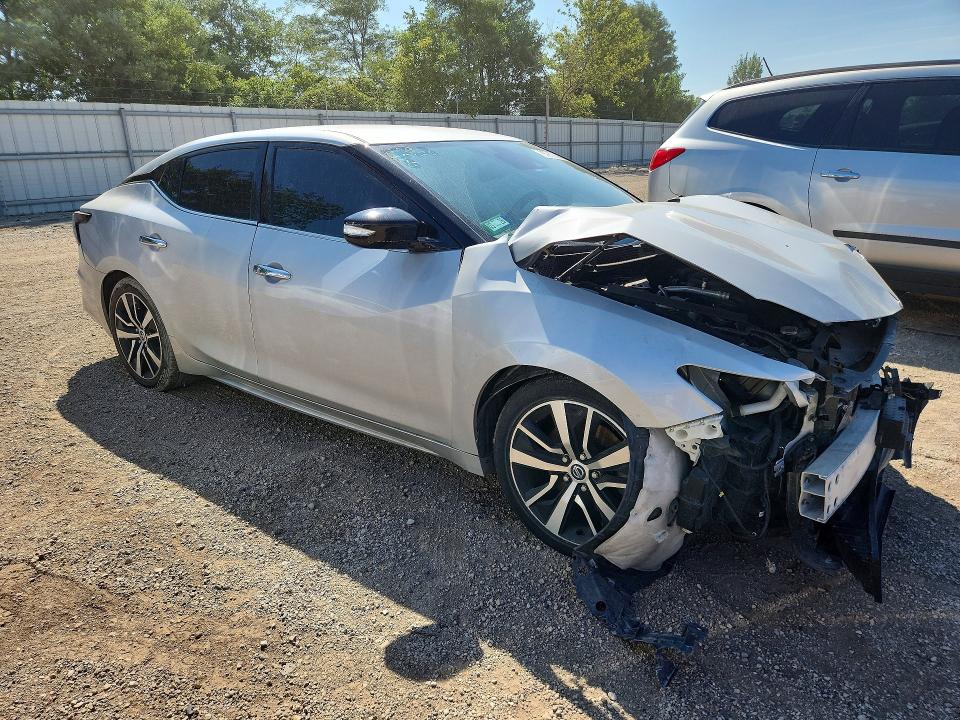 2021 Nissan Maxima მანქანა იყიდება აუქციონზე, vin: 1N4AA6CV6MC513890, აუქციონის ნომერი: 65910096
