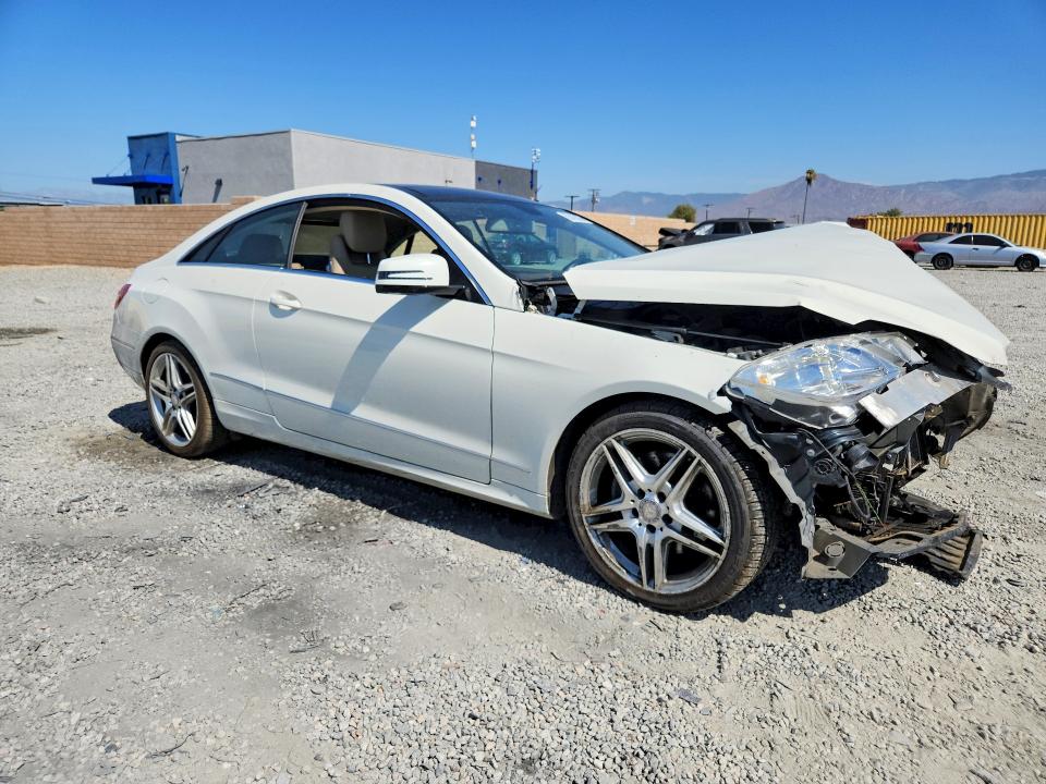 62462906 :رقم المزاد ، WDDKJ5GB6BF080002 vin ، 2011 Mercedes-benz E مزاد بيع