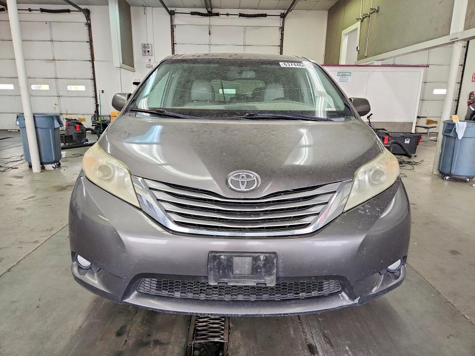 Продаж на аукціоні авто 2016 Toyota Sienna, vin: 5TDYK3DCXGS692830, номер лоту: 63744686