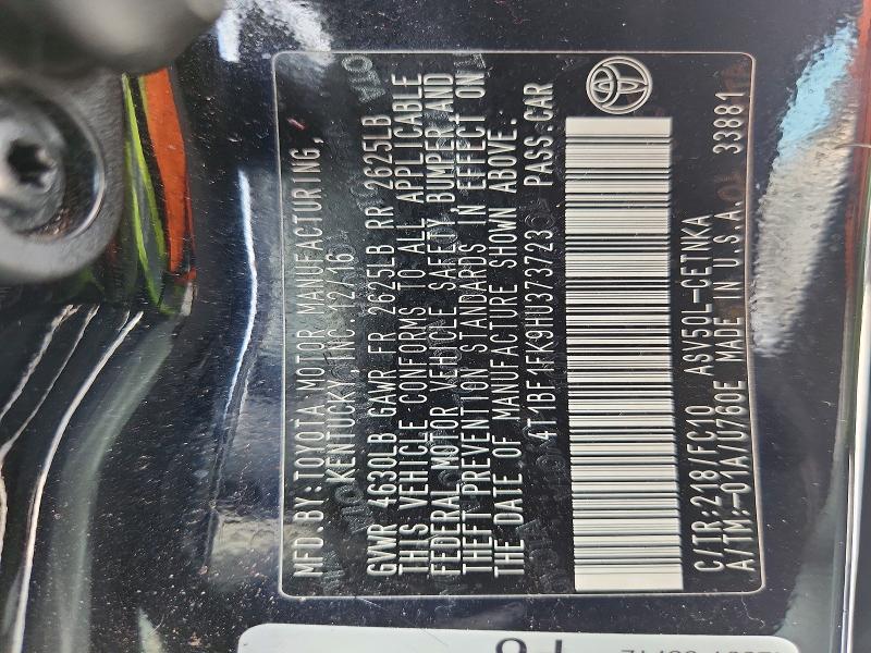 63826366 :رقم المزاد ، 4T1BF1FK9HU373723 vin ، 2017 Toyota Camry مزاد بيع