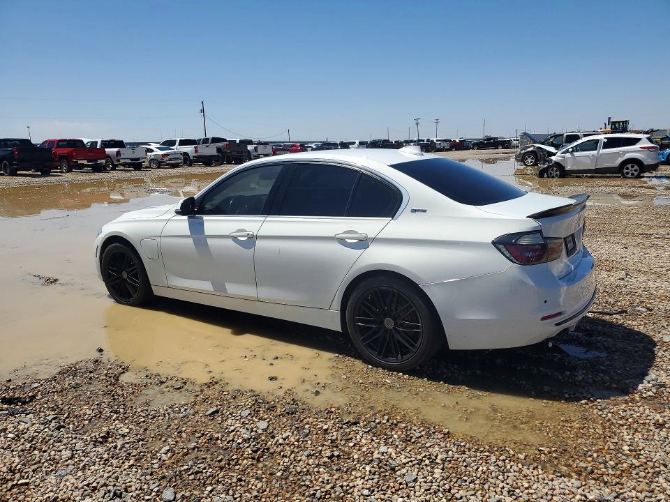 66443346 :رقم المزاد ، WBA8E1C54JA762564 vin ، 2018 Bmw 330e مزاد بيع