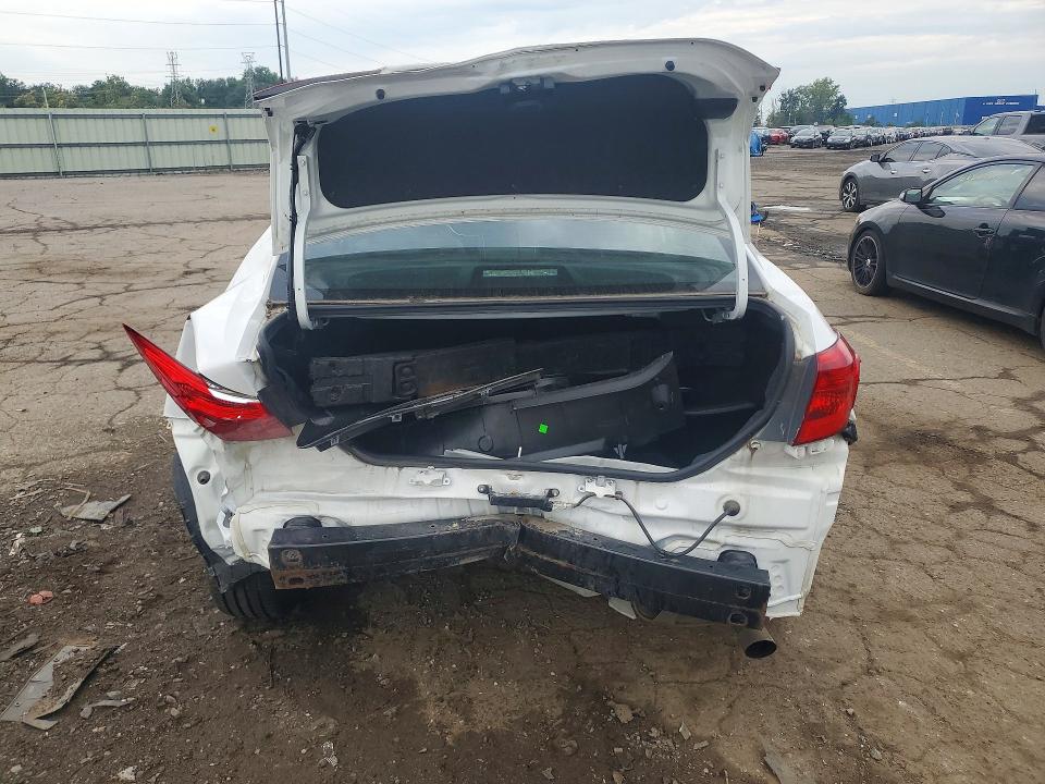 66629026 :رقم المزاد ، 2T1BURHE4JC094019 vin ، 2018 Toyota Corolla مزاد بيع