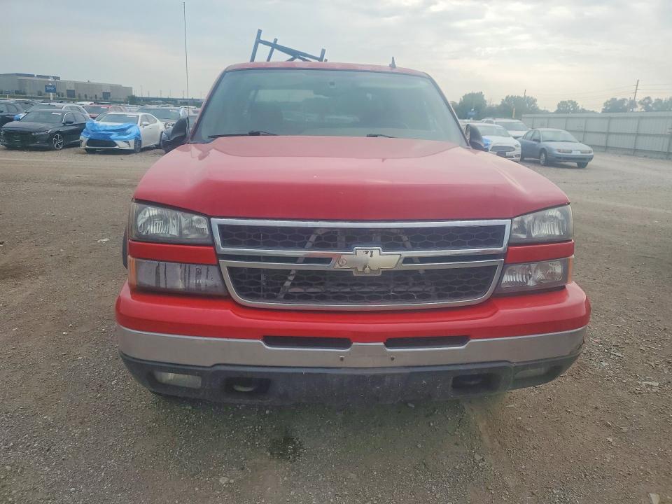 Продажа на аукционе авто 2006 Chevrolet Silverado, vin: 2GCEK13T861126261, номер лота: 64632126