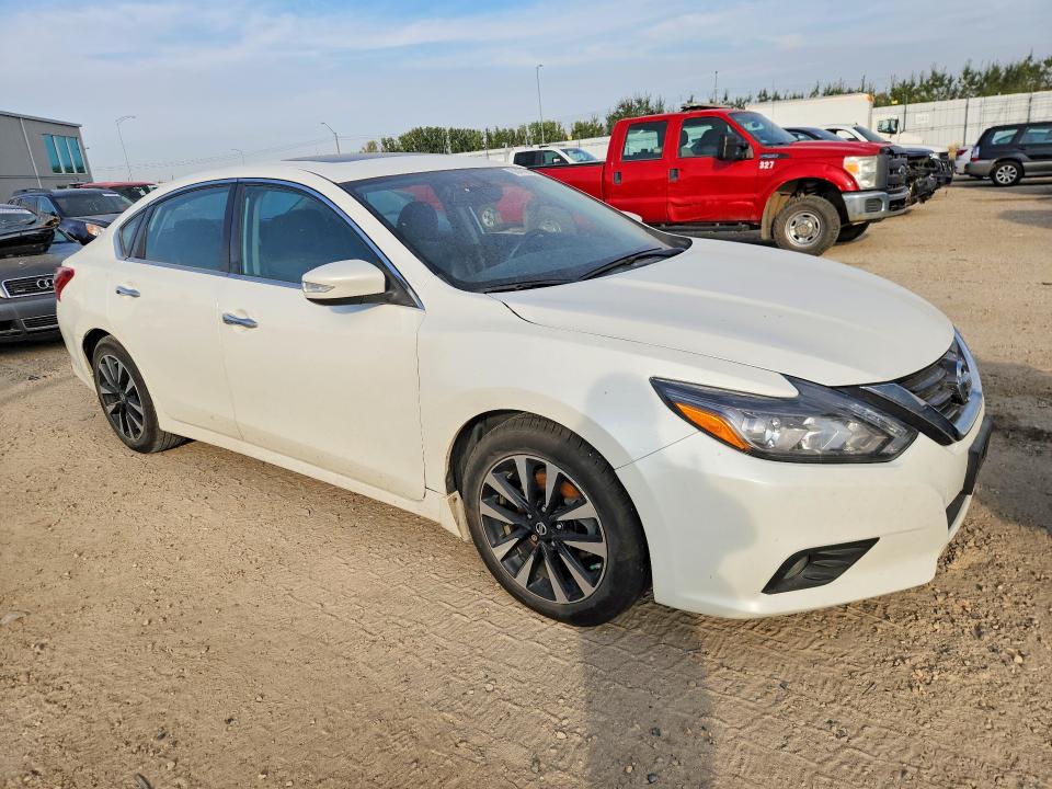 Auction sale of the 2018 Nissan Altima, vin: 1N4AL3AP6JC260417, lot number: 66430676