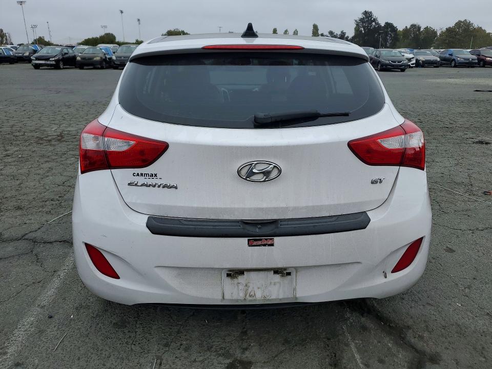 2013 Hyundai Elantra Gt მანქანა იყიდება აუქციონზე, vin: KMHD35LE8DU127411, აუქციონის ნომერი: 65849336